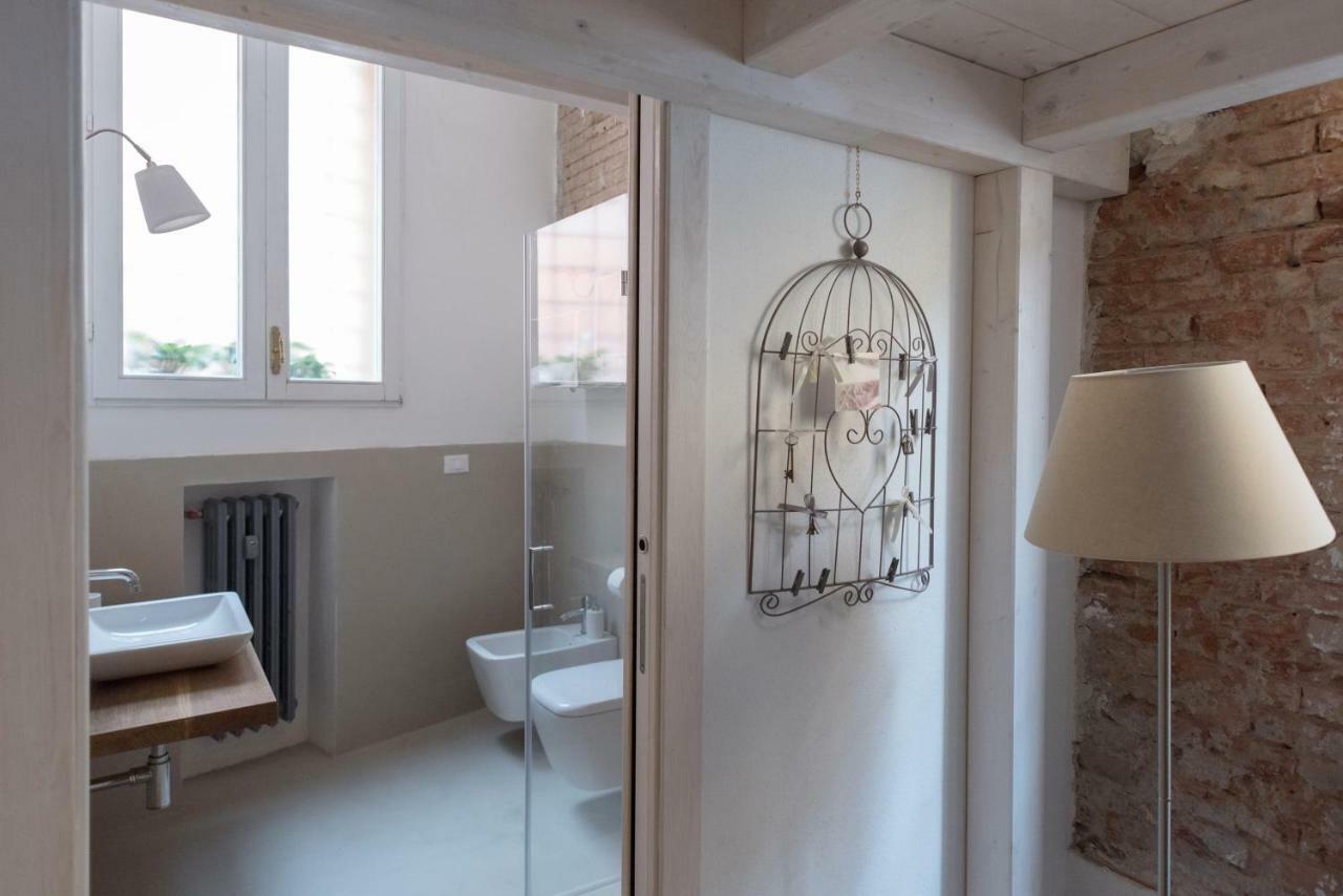 New Loft In The Heart Of Bologna Apartment Екстериор снимка